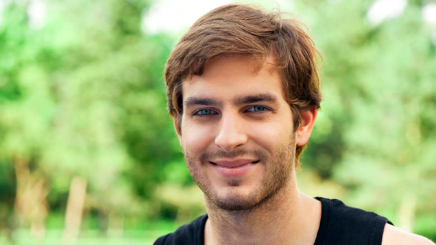 Illustration for article titled Unbelievable: This Guy Looks So Much Like Danny